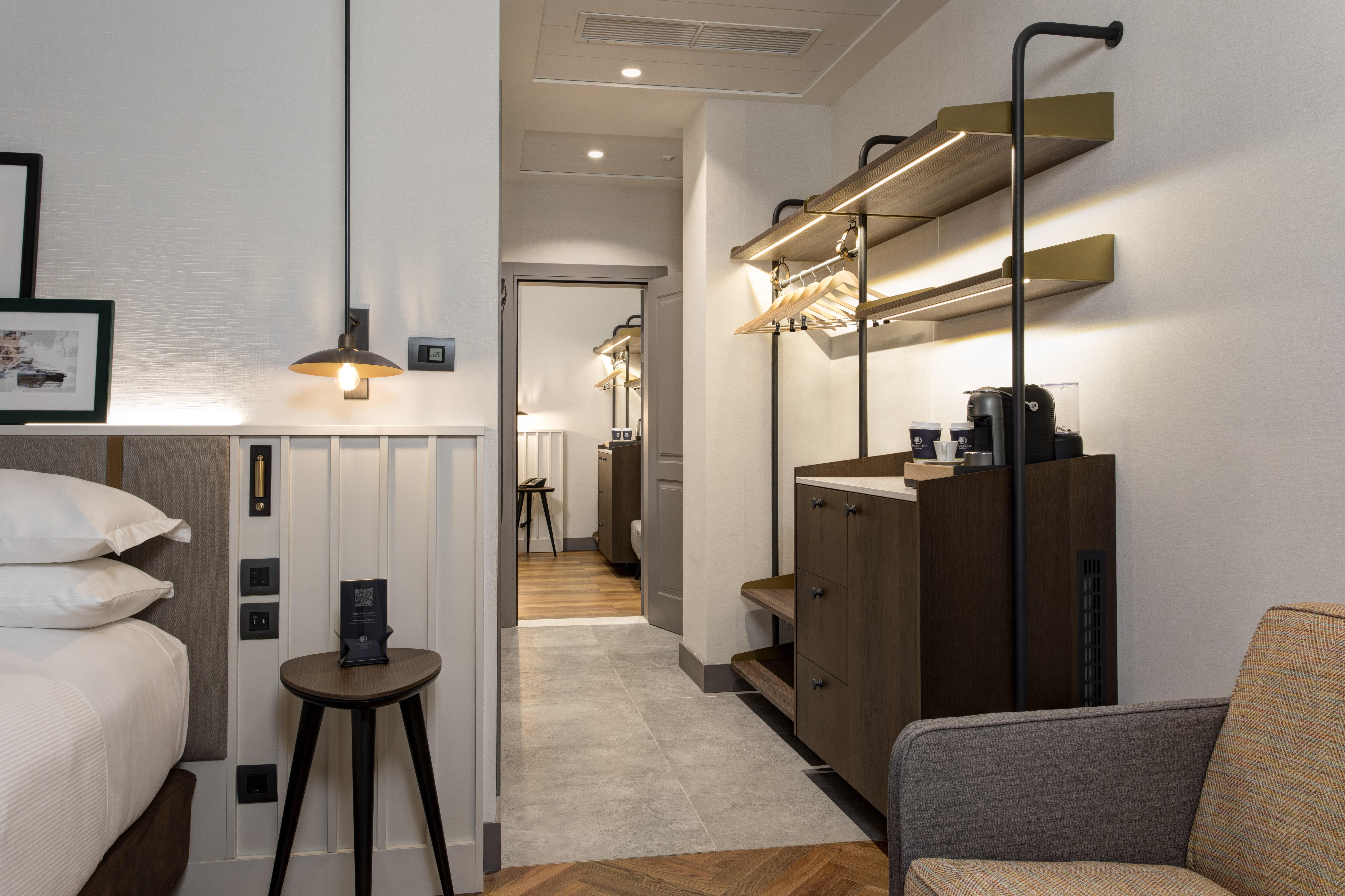 Doubletree By Hilton Monti Rome